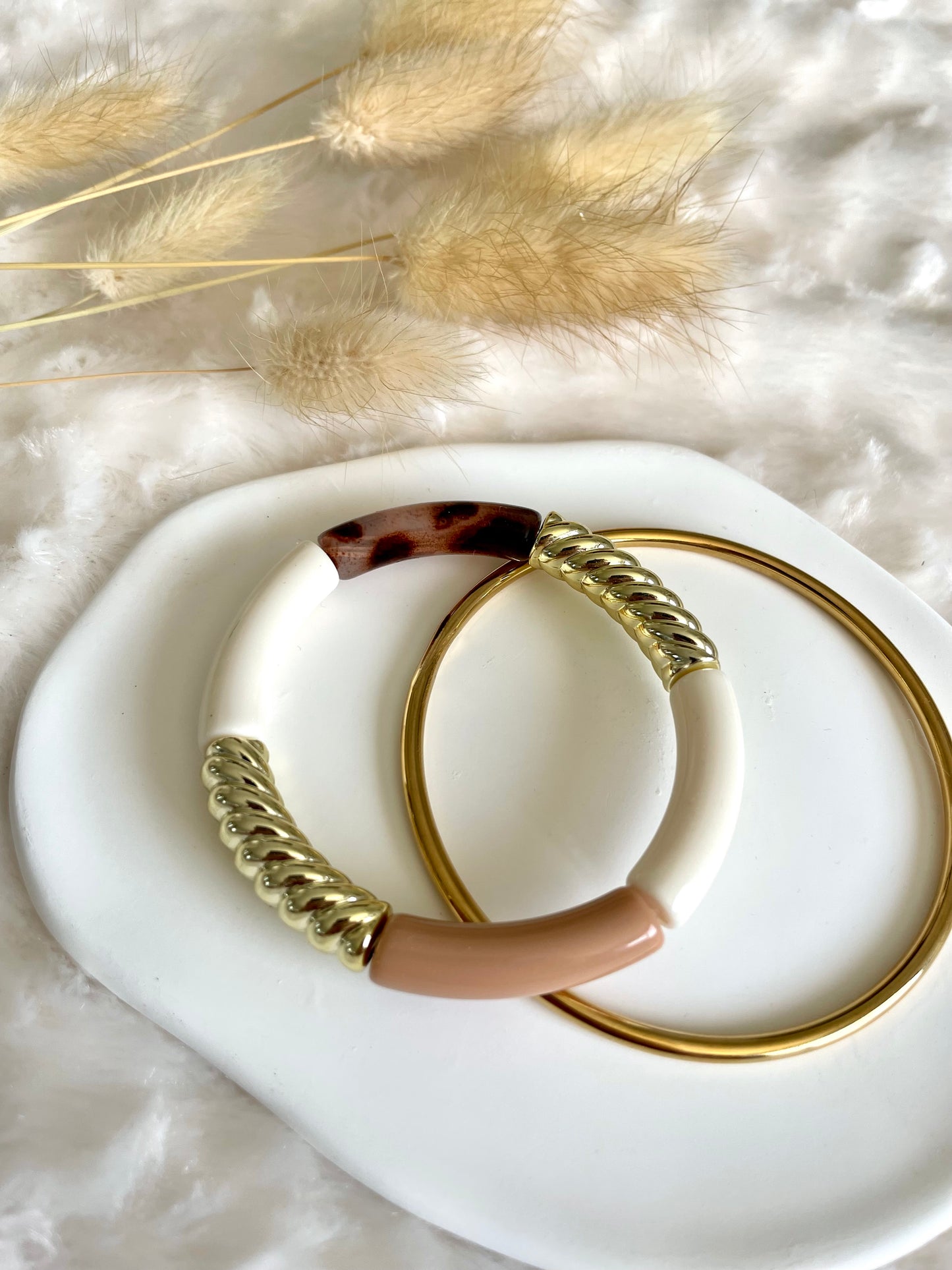Bracelet perles tubes « beige et léopard »