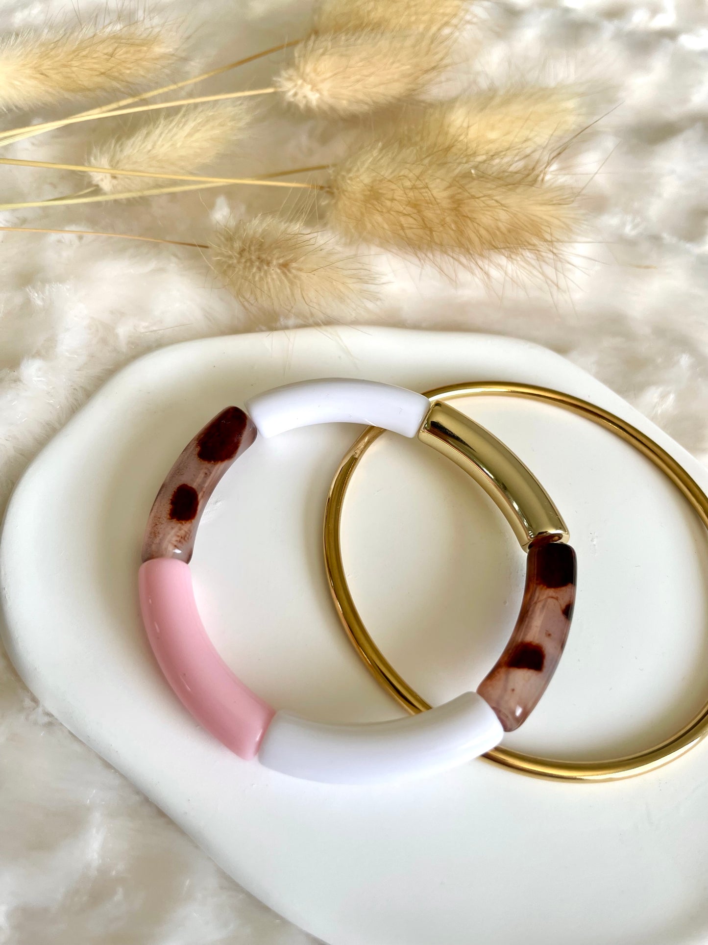 Bracelet perles tubes « rose et léopard »